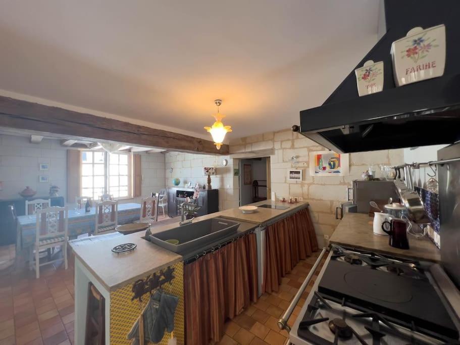 Maison Traditionnelle Centre Montsoreau Eksteriør bilde